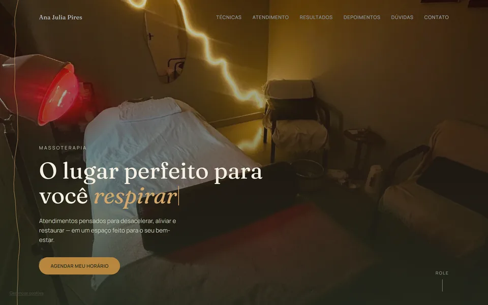 Hero do site da Ana Julia Pires, com foto real da sala de atendimento